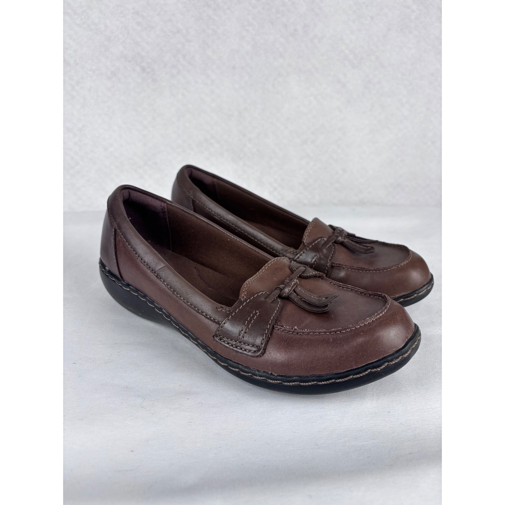 Clarks Collection Tassel Loafers Size  7.5 Narrow Brown Leather Slip On Flats